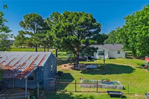 1551 Co Rd 3327, Greenville, TX 75402 - Photo 17