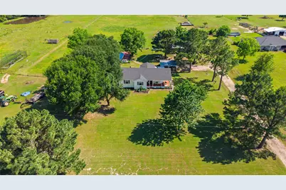 1551 County Road 3327, Greenville, TX 75402 - Photo 15