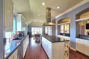 2079 Fair Oaks Cir, Corinth, TX 76210 - Photo 9