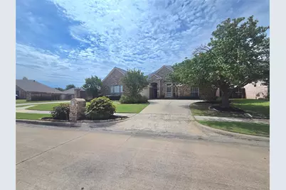 2079 Fair Oaks Circle, Corinth, TX 76210 - Photo 3