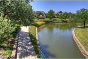 907 Canal, Irving, TX 75063 - Photo 11