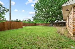 619 N 5th St, Gunter, TX 75058 - Photo 27