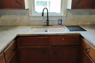 763 Frontier St, Bowie, TX 76230 - Photo 5