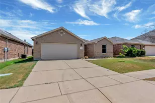 5760 Fountain Flat Dr, Fort Worth, TX 76244 - Photo 3