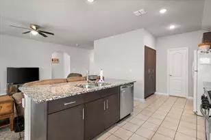 1100 Nighthawk Trl, Alvarado, TX 76009 - Photo 7