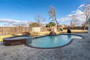 300 Rash Ln, Terrell, TX 75160 - Photo 3