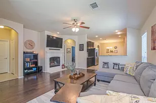 8905 Deadwood Ln, Aubrey, TX 76227 - Photo 5