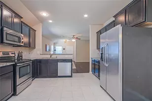 8905 Deadwood Ln, Aubrey, TX 76227 - Photo 11