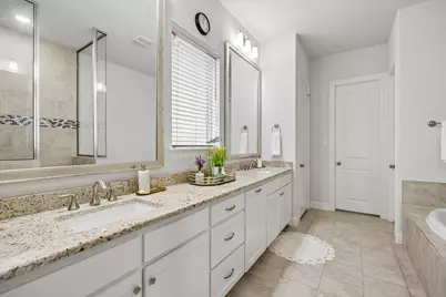 7826 Uxbridge Drive, Irving, TX 75063 - Photo 17