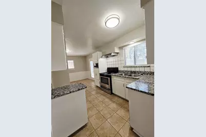 745 W Cedar Street, Hurst, TX 76053 - Photo 11