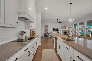 4409 Dandelion Ln, Midlothian, TX 76065 - Photo 13