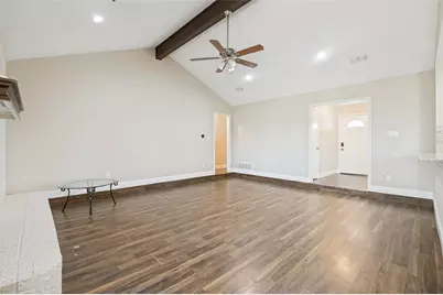 211 Willow Creek Court, Mansfield, TX 76063 - Photo 5