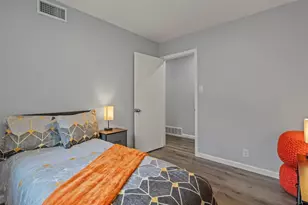 706 Henslee Dr, Euless, TX 76040 - Photo 21