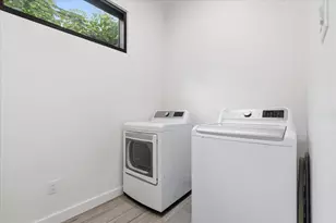 2021 Dennison St, Dallas, TX 75212 - Photo 11