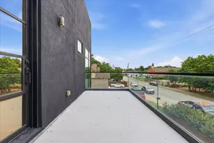 2021 Dennison St, Dallas, TX 75212 - Photo 17