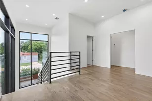 2021 Dennison St, Dallas, TX 75212 - Photo 15
