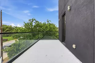 2021 Dennison St, Dallas, TX 75212 - Photo 15