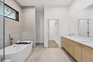 2021 Dennison St, Dallas, TX 75212 - Photo 21
