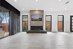 2021 Dennison St, Dallas, TX 75212 - Photo 13