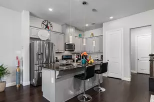 1526 Windermere Wy, Farmers Branch, TX 75234 - Photo 9