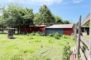 8261 County Rd 381, Tyler, TX 75708 - Photo 35