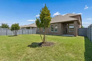 1417 Summit View Ln, Little Elm, TX 76227 - Photo 7
