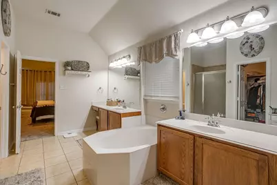 1316 Meadowlakes, Azle, TX 76020 - Photo 21