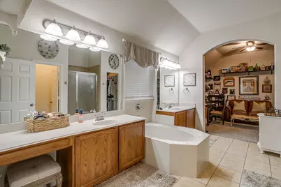 1316 Meadowlakes, Azle, TX 76020 - Photo 19