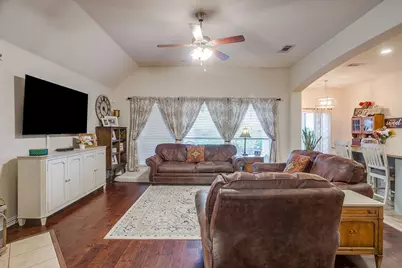 1316 Meadowlakes, Azle, TX 76020 - Photo 11
