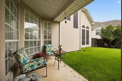 9705 Valley Lake Court, Irving, TX 75063 - Photo 31