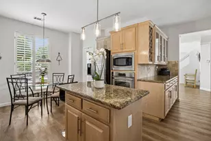 9705 Valley Lake Ct, Irving, TX 75063 - Photo 11
