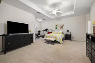 9705 Valley Lake Ct, Irving, TX 75063 - Photo 17