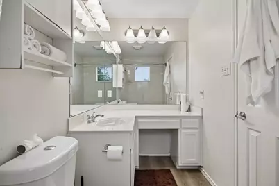 9705 Valley Lake Court, Irving, TX 75063 - Photo 27