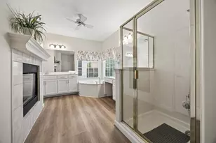 9705 Valley Lake Ct, Irving, TX 75063 - Photo 19
