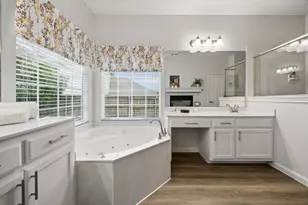 9705 Valley Lake Ct, Irving, TX 75063 - Photo 21
