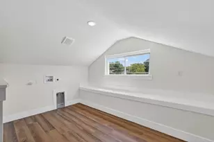 4002 Falls Dr, Dallas, TX 75211 - Photo 19