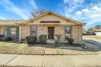 44 E Mountain Creek Drive, Grand Prairie, TX 75052 - Photo 1