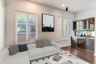 3210 Carlisle St, Dallas, TX 75204 - Photo 3