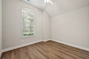 3300 Discovery Dr, Little Elm, TX 75068 - Photo 17