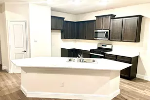 3902 Nature Ct, Denison, TX 75020 - Photo 9