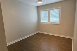 907 N Bishop Ave, Dallas, TX 75208 - Photo 9