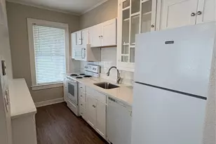 907 N Bishop Ave, Dallas, TX 75208 - Photo 7