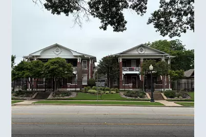 907 N Bishop Avenue #B, Dallas, TX 75208 - Photo 1