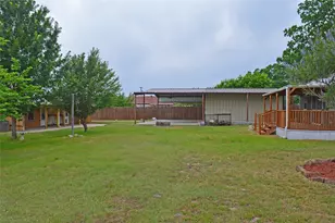2024 Walker St, Granbury, TX 76048 - Photo 31