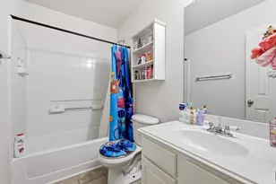 1235 Clearwater Dr, Grand Prairie, TX 75052 - Photo 15