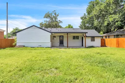 203 E 7th Street, Irving, TX 75060 - Photo 21