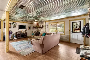 418 S Broadway St, Meridian, TX 76665 - Photo 9