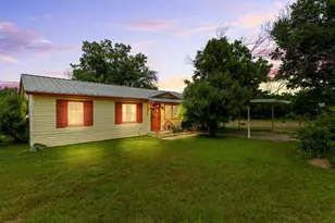 418 S Broadway St, Meridian, TX 76665 - Photo 3