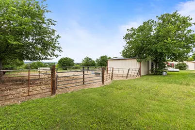 418 S Broadway Street, Meridian, TX 76665 - Photo 7