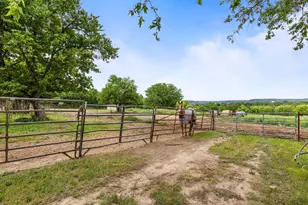 418 S Broadway St, Meridian, TX 76665 - Photo 9